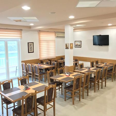 Hotel Ami - M نيوم المظهر الخارجي الصورة