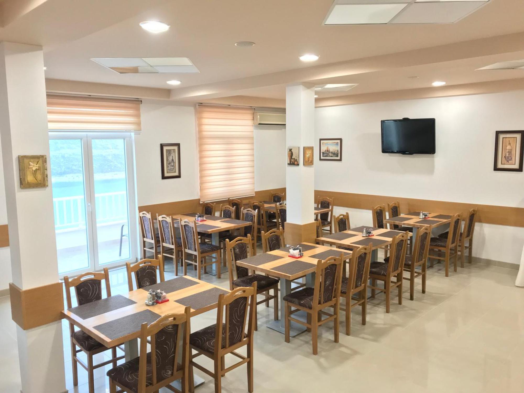 Hotel Ami - M نيوم المظهر الخارجي الصورة